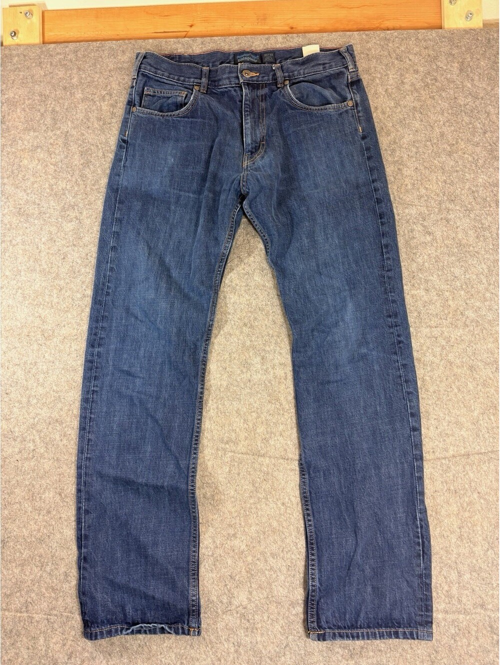 Mens Patagonia Jeans Size 33x32 Mens